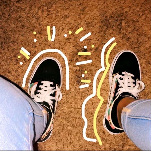 Profile Picture of Khloe Perrill (@khloeperrill) on Poshmark