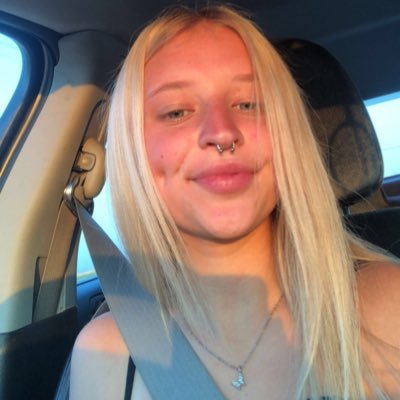 Profile Picture of Libs (@Carter01Libby) on Twitter