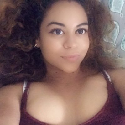 Profile Picture of Sol Sanchez (@xoxoxosol) on Twitter