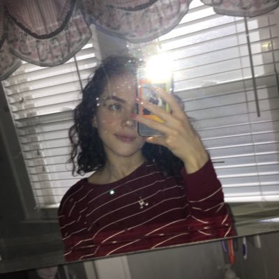 Profile Picture of Molly ❄️ (@molly_barrett_) on Twitter