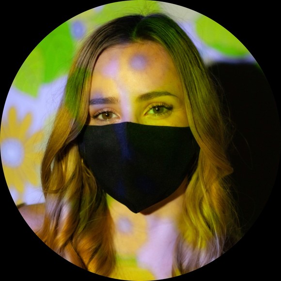 Profile Picture of Emma Herzig (@herzigemma) on Poshmark