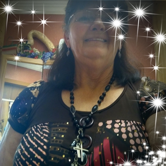 Profile Picture of Sandra rice Fellers (@sff81954) on Poshmark