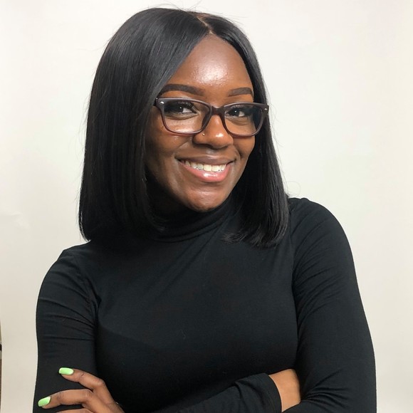 Profile Picture of Raven Stephens (@laraee) on Poshmark