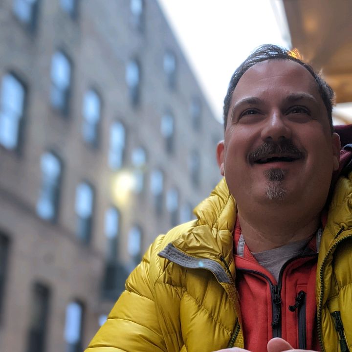 Profile Picture of Peter (@greatbearcoach) on Tiktok