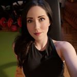 Profile Picture of Emily House (@lunchlipstickandlifting) on Instagram