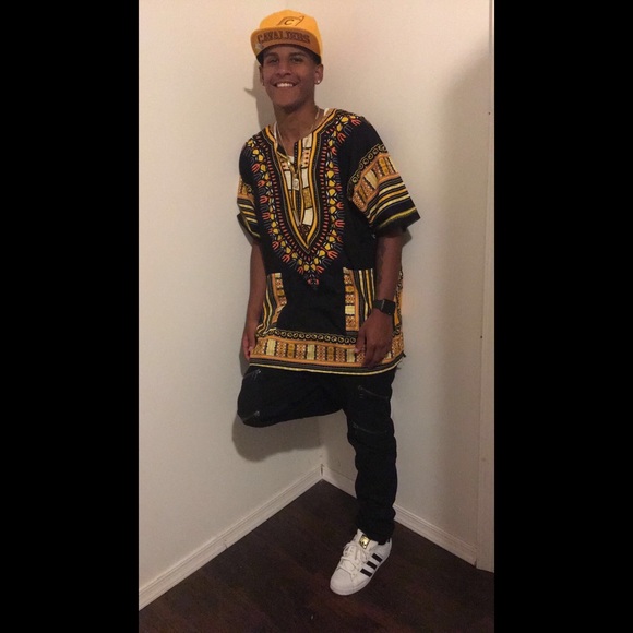 Profile Picture of Joseph Reyes (@josephreyes4) on Poshmark