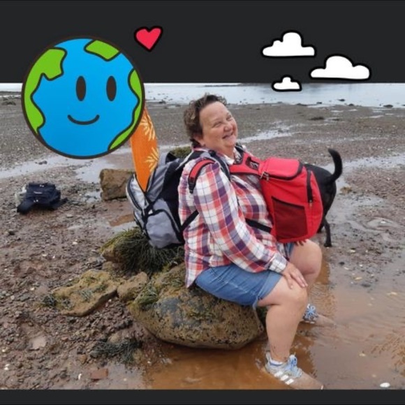 Profile Picture of Joy Henderson (@joyhenderson548) on Poshmark