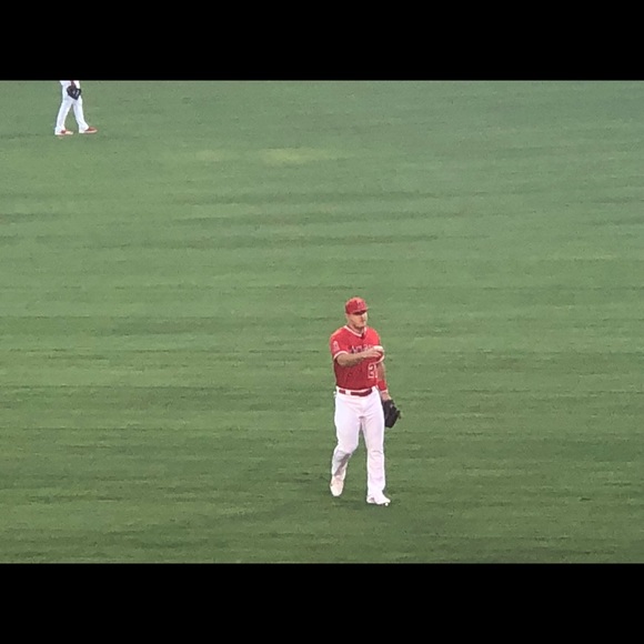 Profile Picture of Robert Mackenzie (@mackenzie2714) on Poshmark