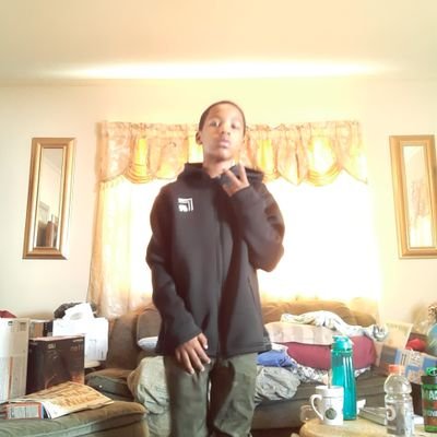 Profile Picture of Adrian Graves Jr (@AdrianGravesjr1) on Twitter