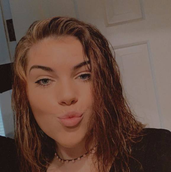 Profile Picture of Lucy cate Potter (@lucycate) on Poshmark