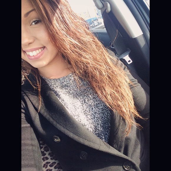 Profile Picture of Sarah Stevens (@schartier11009) on Poshmark