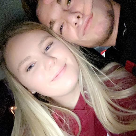 Haley Burger - Poshmark Profile Picture of Haley Burger (@h_burger) on Poshmark