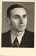 Profile Picture of Walter Traupelon Wikipedia