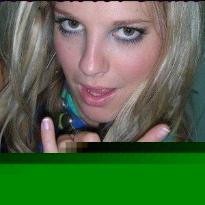 Profile Picture of Zoe Carpenter (@chesterchickzoe) on Myspace