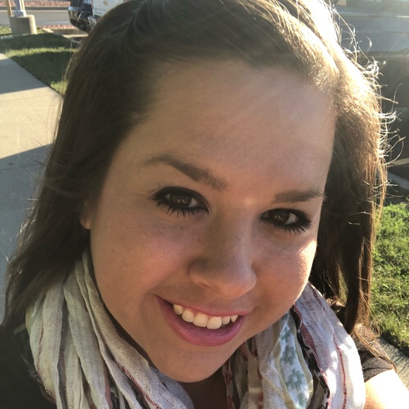 Profile Picture of Bryana Pappert (@bryanajp) on Poshmark