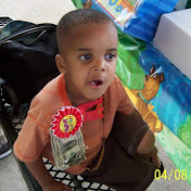 Profile Picture of Julius Calhoun (@BootygoatandChillbillx) on Youtube