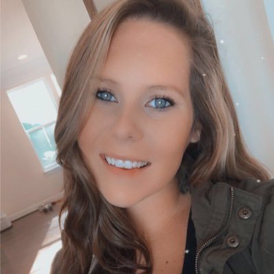 Profile Picture of Chelsea (@Chelseamartin55) on Twitter