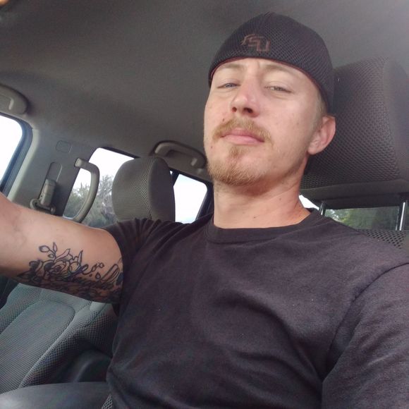 Profile Picture of Frank Hunter (@frankhunter228) on Poshmark