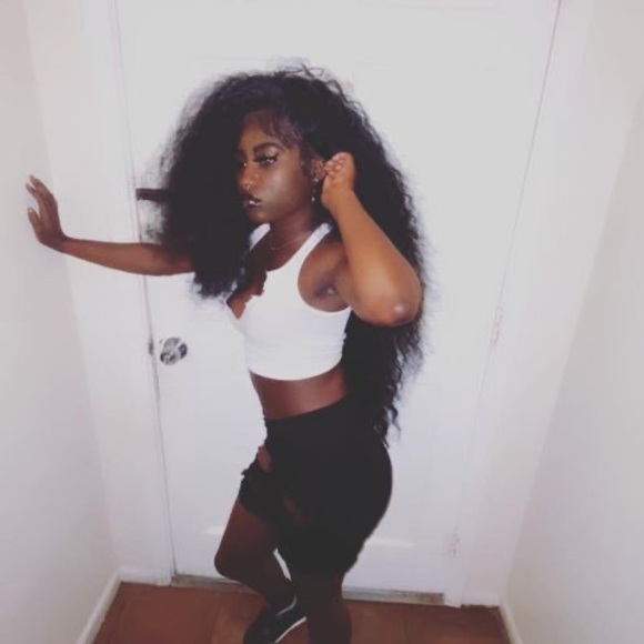 Profile Picture of Da Realslim (@slimm2uu) on Poshmark