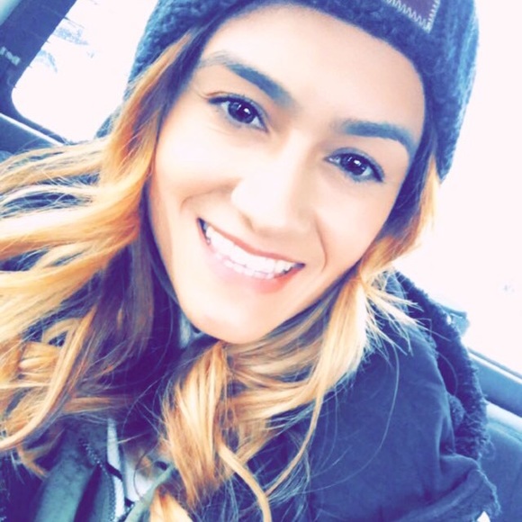 Profile Picture of Brooke Jimenez (@bjimen) on Poshmark