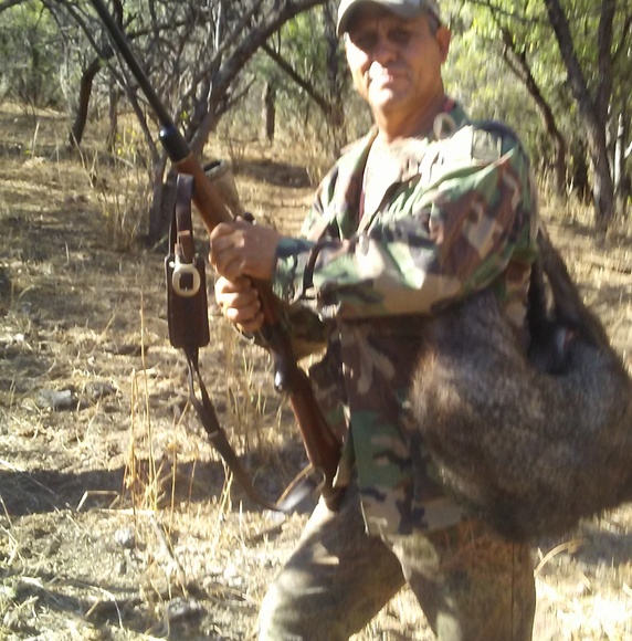 Profile Picture of Fermin Robles (@roblesfermun142) on Poshmark