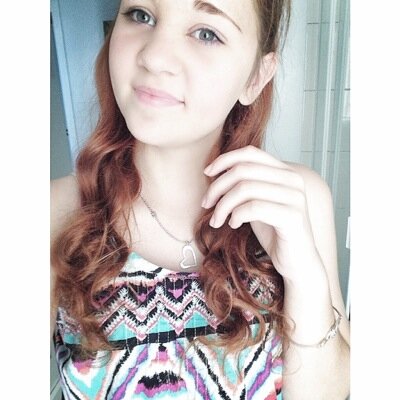 Profile Picture of Hayley Earl (@Hayley3arl) on Twitter