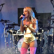 Profile Picture of STEVEN GARSIDE (@luvfunhunk) on Youtube