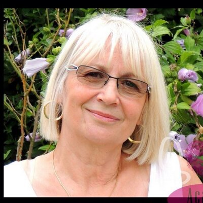 Profile Picture of Michelle Laurent (@PerrotMichele) on Twitter