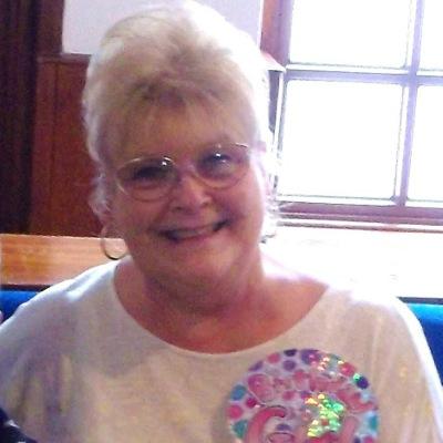 Profile Picture of Marilyn Montgomery (@sandowngirl) on Twitter