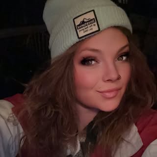 Profile Picture of Corryn Frennier (@corrynrosephotography) on Instagram