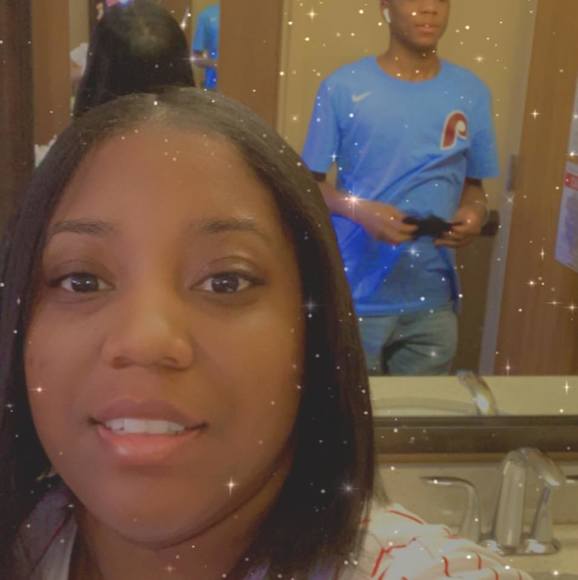 Profile Picture of Eugenia Arkward (@eutamesha) on Poshmark