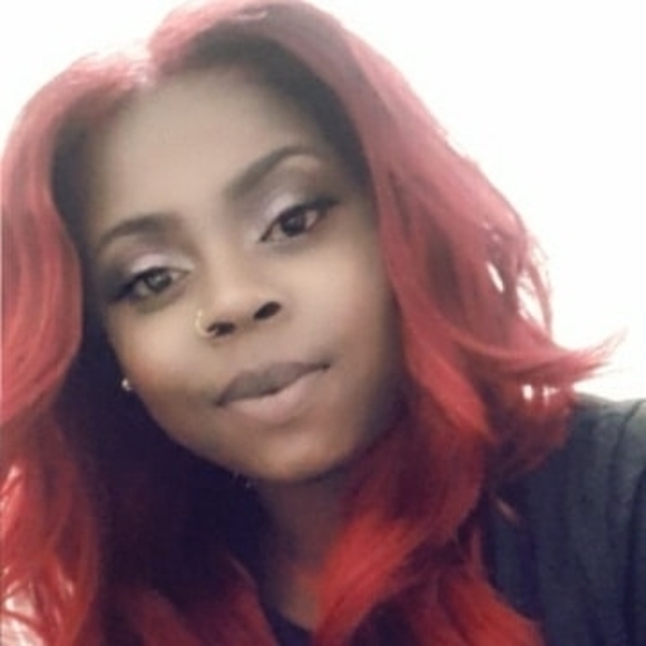 Profile Picture of Alishia Carter (@leecka) on Poshmark