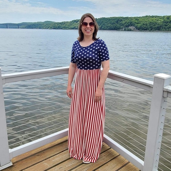 Profile Picture of Meredith Ariel (@mmcculley87) on Poshmark