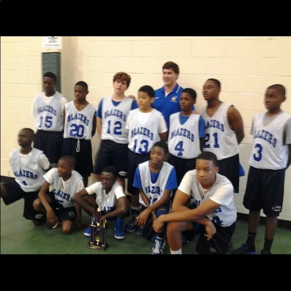 Profile Picture of Donte Curry (@donnc) on Poshmark