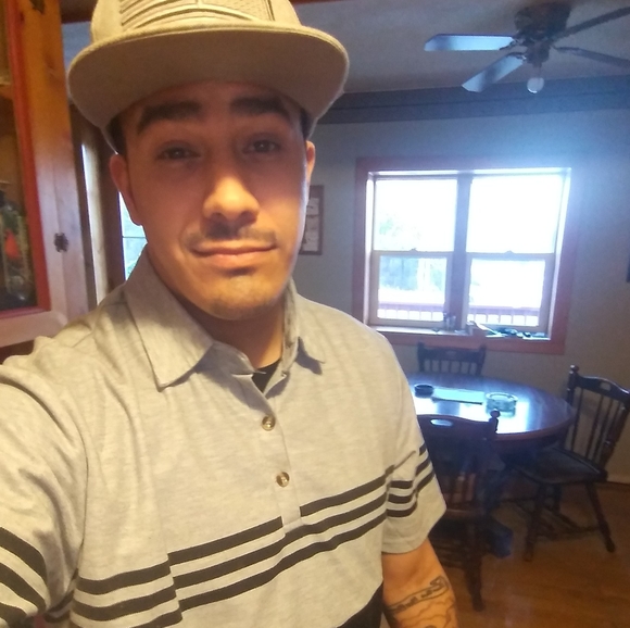 Profile Picture of Van Fairbanks (@spudfairbanks) on Poshmark