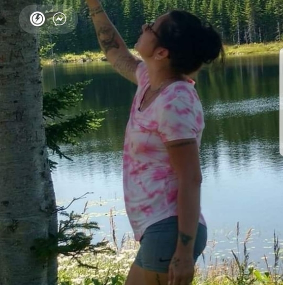 Profile Picture of Tara Vincent (@taravincent176) on Poshmark