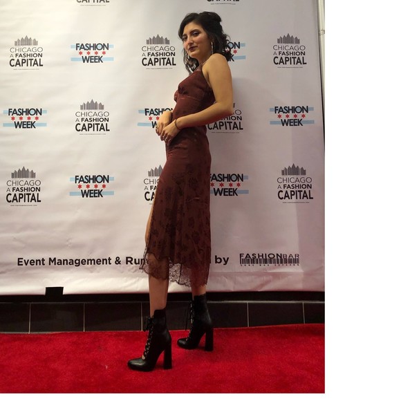 Profile Picture of Olivia Zigman (@ivyjo1417) on Poshmark