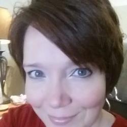 Profile Picture of Jenny Blevins Rogers (@crzyauntjen74) on Twitter
