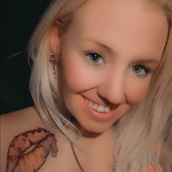 Profile Picture of Jospehine Ford (@jojoford91) on Poshmark