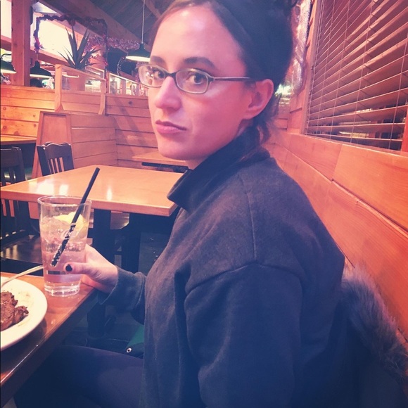 Profile Picture of Whitney Dotson (@truthherald2013) on Poshmark