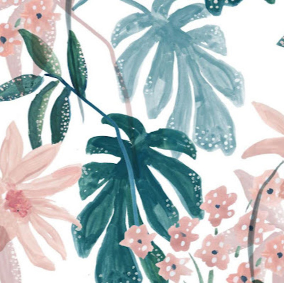 Profile Picture of Aviana Heddings (@avianaheddings) on Poshmark