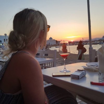 Profile Picture of Tina Jane Scott (@TinaJane92) on Twitter