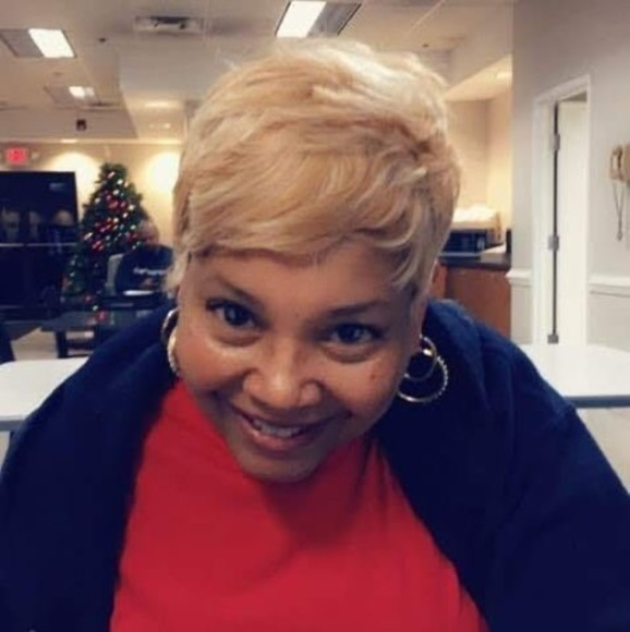 Profile Picture of Joanne Ruffin (@joanneruffin) on Poshmark