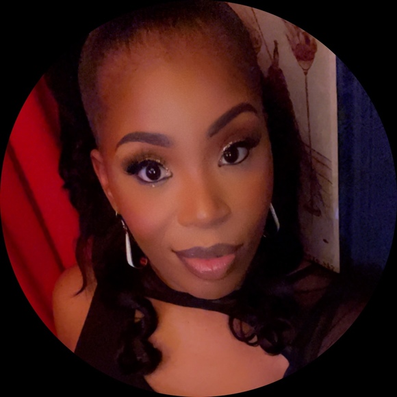 Profile Picture of Josephine Lafontant (@josie1800) on Poshmark