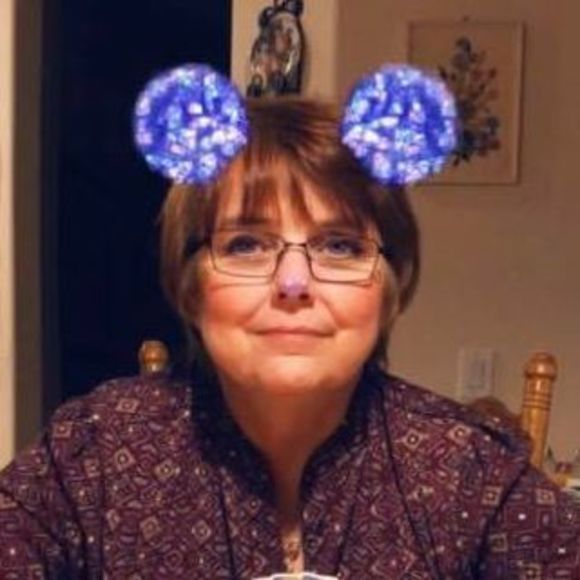 Profile Picture of Marlene Van beek hutcheson-wong (@mhut57) on Poshmark