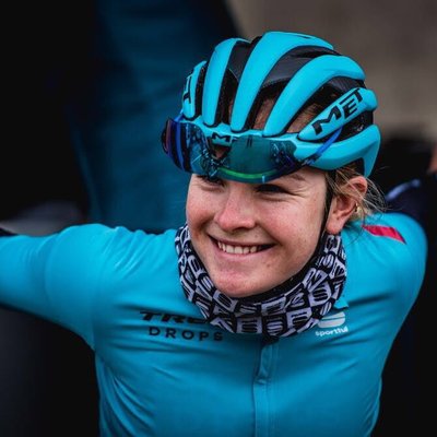 Profile Picture of Lucy Shaw (@lucyShaw123) on Twitter