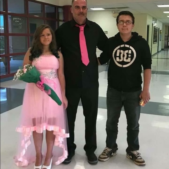 Profile Picture of Brian Shanholtz (@dadshanholtz) on Poshmark