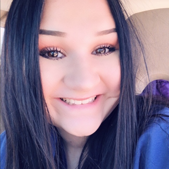 Becca Okken - Poshmark Profile Picture of Becca Okken (@beccaokken) on Poshmark