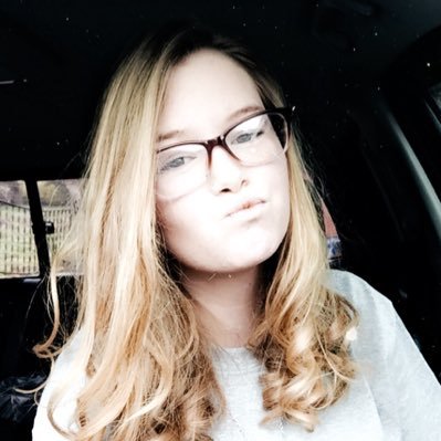 Profile Picture of Katriona Holt (@GrayKatriona) on Twitter