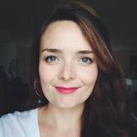 Profile Picture of Sarah Bize (@sarahbees) on Instagram